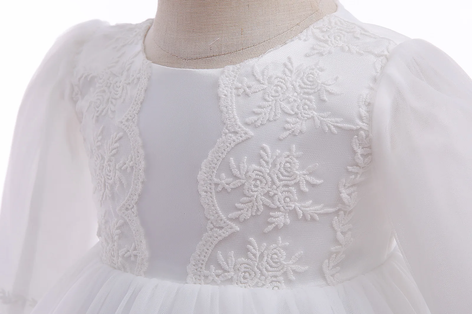 Baby Girl Dress White Embroide - Baby Clothing Yarn recension och pris